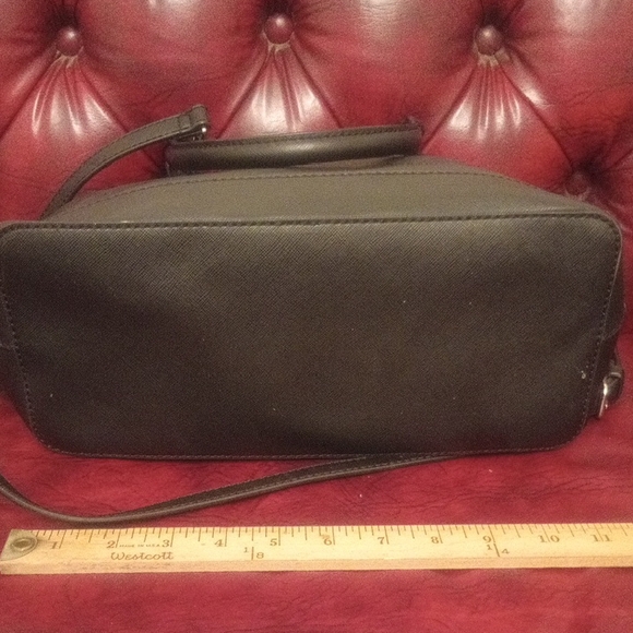 GUESS Charcoal Satchel Bag NWOT - Picture 12 of 13